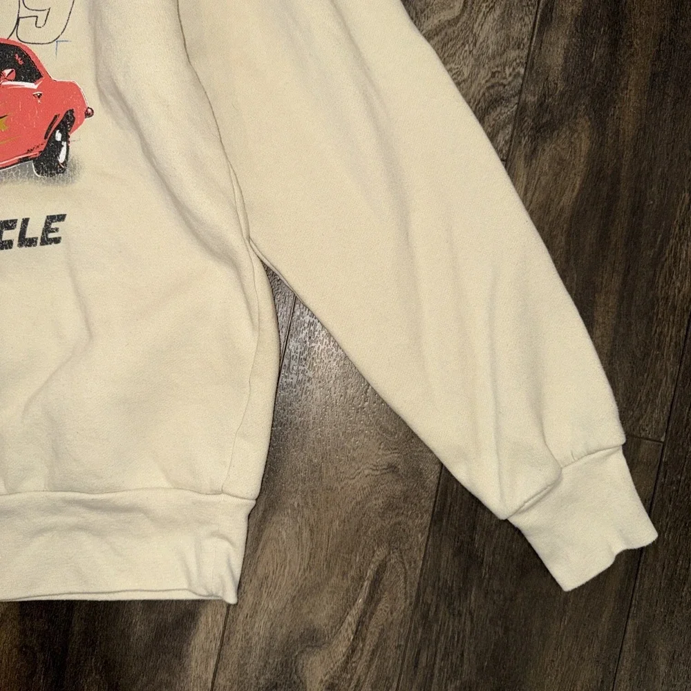 Chevorlet Camaro‎ Creme Crew Neck Pullover Sweater Graphic Print GM Men's Size S